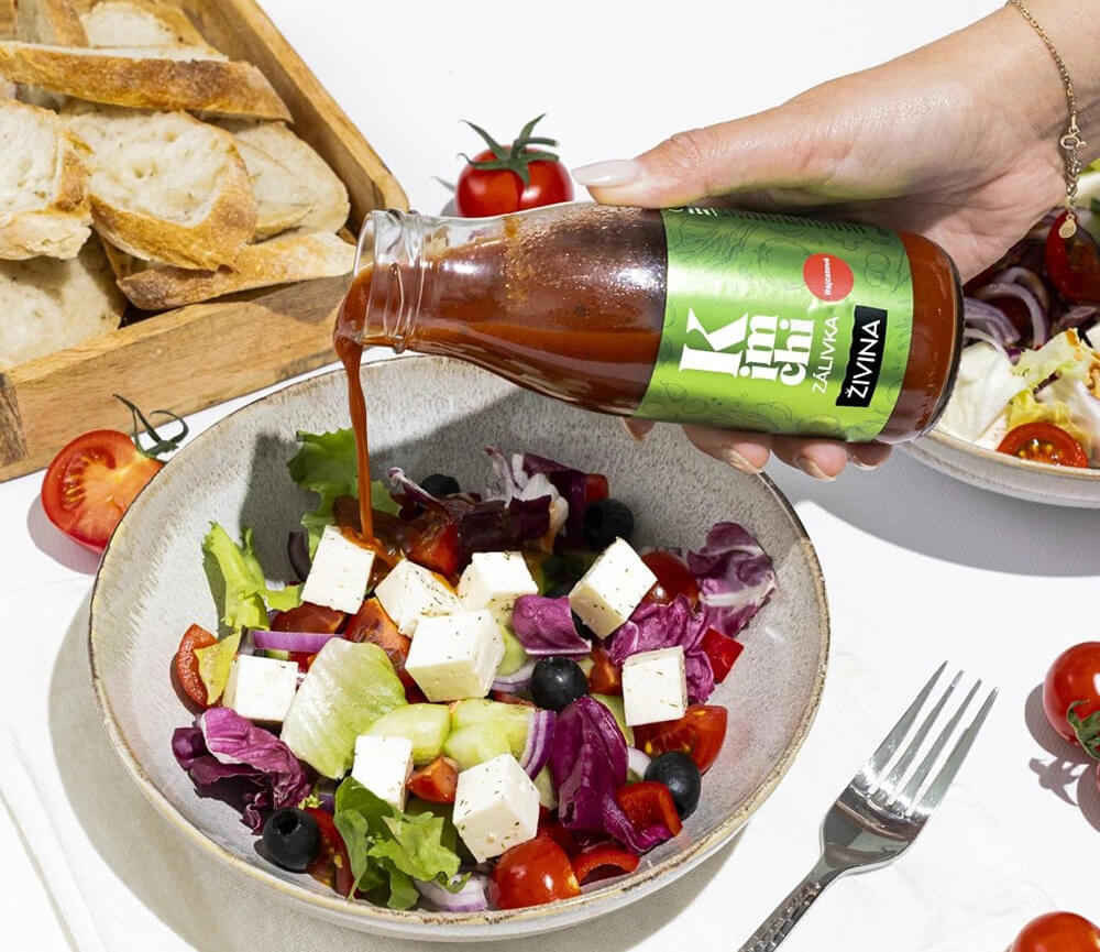 ŽIVINA Kimchi rajčatová zálivka na salát fermentovaná chuť 250 g